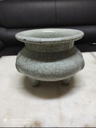 哥窖三足香爐直徑19cm