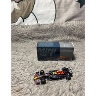 MINI GT F1 REDBULL MAX VERSTAPPEN ver box