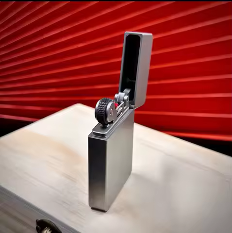 L9 titanium alloy oil lighter ultra-thin small armor brass copper lighter can engrave men's gift