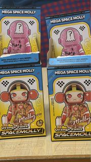 (已換）Mega Space Molly 100% 週年系列4