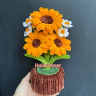 Pot of 3 small sunflowers, 26cm high, desk decoration
