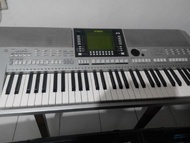 Keyboard Yamaha PSR 710 bekas