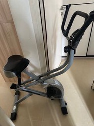 OTO 磁控健身單車