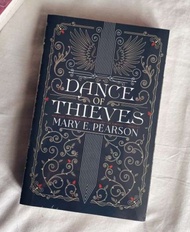 Buku Dance of Thieves - Mary E. Pearson (INGGRIS)