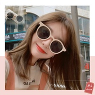 Korean Style New Small Round Frame Glasses Retro Trendy Ultra-light Small Frame Sunglasses Sun Protection And UV Protection Sunglasses Cermin Mata Hitam Bingkai Bulat Kecil