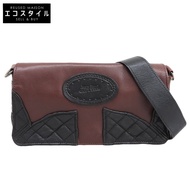 Jean Paul Gaultier 男士絎縫皮革單肩包，酒紅色和黑色。 [二手]