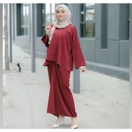 Preloved Pario Kurung Plain in Maroon from ummu_aiman_collection