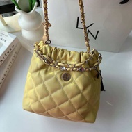 กระเป๋าหนังนิ่ม Lyn สายโซ่ คอลใหม่