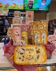 台灣代購 台灣直送  ❣️摩斯漢堡 Mos Burger x Sanrio Hello Kitty /蛋黃哥 ～ 1️⃣餐具組 2️⃣馬克杯 3️⃣琺瑯盤 4️⃣保溫杯 5️⃣摺疊餐盒組