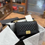 BRAND NEW BOY CHANEL 25 CAVIAR 黑色荔枝皮復古金扣/内裏全皮晶片款 #香奈兒LEBOY