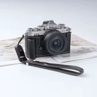 適用於尼康ZF手柄皮套NIKON ZFC保護套指柄保護殼zf相機包相機套