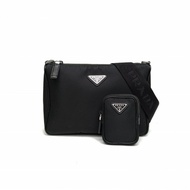 PRADA 黑色尼龍三合一斜挎包