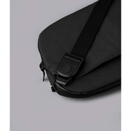 Australia ALPAKA Flight Sling Pro400D One Compartment Close-fitting Flat Bag PRO (2.5L)