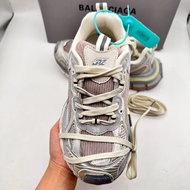 Fashionable Vintage Dad Sneakers
Taro Powder

