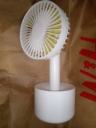 USB 手提迷你充電式電風扇 (座臺)4W portable rechargeable Mini electric fan(included USB cable線+ 充電器charger