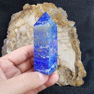 แท่งหินสี่เหลี่ยมลาพิสลาซูลี หินลาพิสลาซูลี หินก้อนลาพิสลาซูลี หินลาพิสลาซูลี(Lapis Lazuli)ยาว 7.7 ซม.หน้ากว้าง 2.5 ซม.หนา 2.1 ซม.น้ำหนัก 99.3 g.