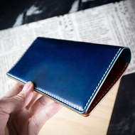 【客製化禮物】【輕薄對折 長夾】藍色Cordovan馬臀皮 客製化刻字