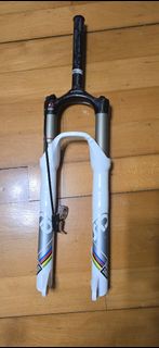 sid blackbox碳纖carbo world cup26吋直管前叉$3000馬鞍山交收