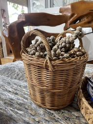 Giỏ mây chỉ đựng quần áo trong nhà tấm  làm đèn trang trí  đựng chậu trồng cây  vô cùng đa năng  nhi