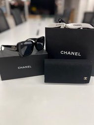 全新正貨CHANEL 5541-A 方形黑色太陽眼鏡連CHANEL眼鏡袋