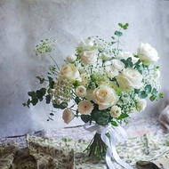 自然感白綠玫瑰捧花 | 鮮花花束 | 可客製 | 新娘捧花 | 婚禮捧花