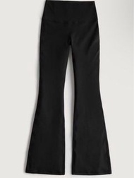 Hollister flare yoga pants// 黑色瑜伽喇叭運動褲