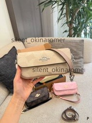 COACH 新款 Hailey 小包