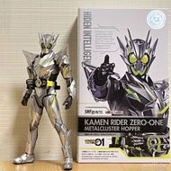 SHF Kamen Rider Chuangqi Phantom build Black Rabbit Rabbit Tank Dangerous Form Movable Toy Figure Mo