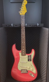 Fender American Professional Classic Stratocaster
電結他，只接受現金面交！