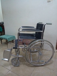 kursi roda bekas