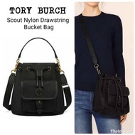 💕現貨 Tory Burch Scout Nylon Drawstring Bucket Bag Original Crossbody Bag 尼龍水桶包單肩斜挎包手袋 061121