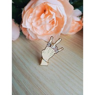 BTS ENAMEL PIN- SUGA'S HAND