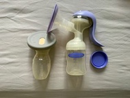 Lansinoh 手動吸奶器 + Haakaa 真空吸力矽膠集乳器