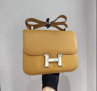 Hermes Constance 24 Milk tea bag Crossbody 愛馬仕 康康 奶茶色 包 袋 中古