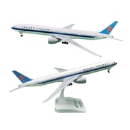 China Southern 1:200 B777-300ER Model Plane