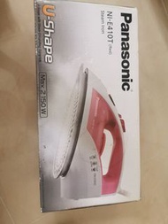 🧺 Panasonic（樂聲）NI-E410T U-Shape 蒸汽熨斗（紅色款）