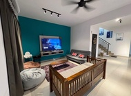   m² dengan 5 bilik tidur dan 4 bilik mandi peribadi di Johor Bahru (THE TROPIICAL GARDEN VILLA HOME
