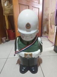 超大型陶瓷憲兵娃娃存錢筒