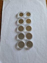 香港:前殖民地:女王頭:(硬幣):1980年:2套:(2毫1980年):銅5毫1980年風水錢:(小1元1980年):2元1980年:(5元1980年):5個1套:(大平賣):共10個2套