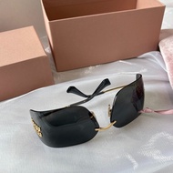 Miumiu 側面logo 金屬 不規則形無邊框太陽眼鏡/墨鏡  黑金