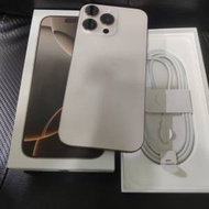 iPhone 16 pro max 256gb。