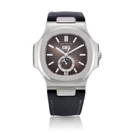 Patek Philippe Patek Philippe Nautilus (Reference 5726A-001) A brand new stainless steel annual cale
