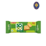 Britannia Crackers 50 50 Sweet And Salty Biscuit Original 62g