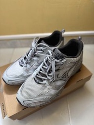 Mizuno MXR 灰銀色 US10.5