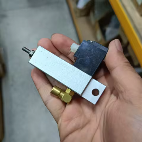 High Quality 61.184.1131/01 61.184.1133/01 61.184.1136 61.184.1131 61.184.1131 61.184.1133 Solenoid 