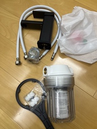 黑色水龍頭連濾水器套裝。全部4分羅口。有濾膽