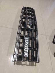 Grill Toyota Corona original