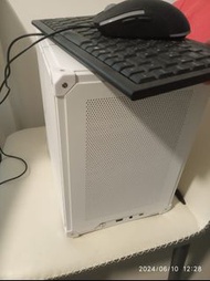 Compact Gaming PC Intel i7 GTX 1660 + Dell Monitor