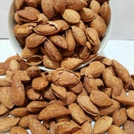 Almonds 1kg (coiled)