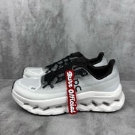 OC Tilt Black Ivory Shoes